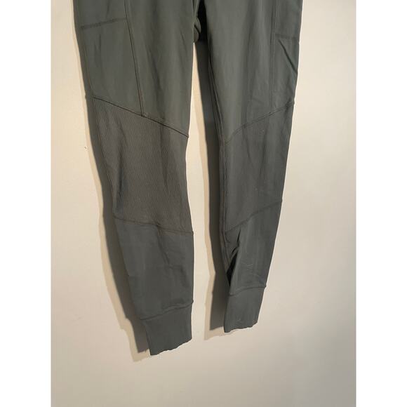 Athleta Excursion Tight Jogger in Green Size Medium - Picture 3 of 11